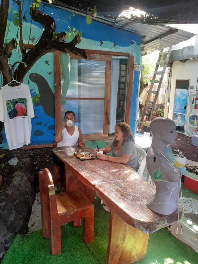 Appartamento Cozy Hosting Galapagos Puerto Ayora  Esterno foto