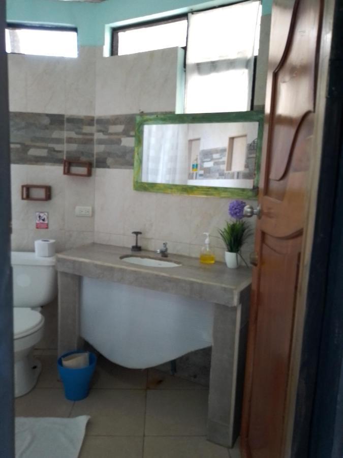 Appartamento Cozy Hosting Galapagos Puerto Ayora  Esterno foto